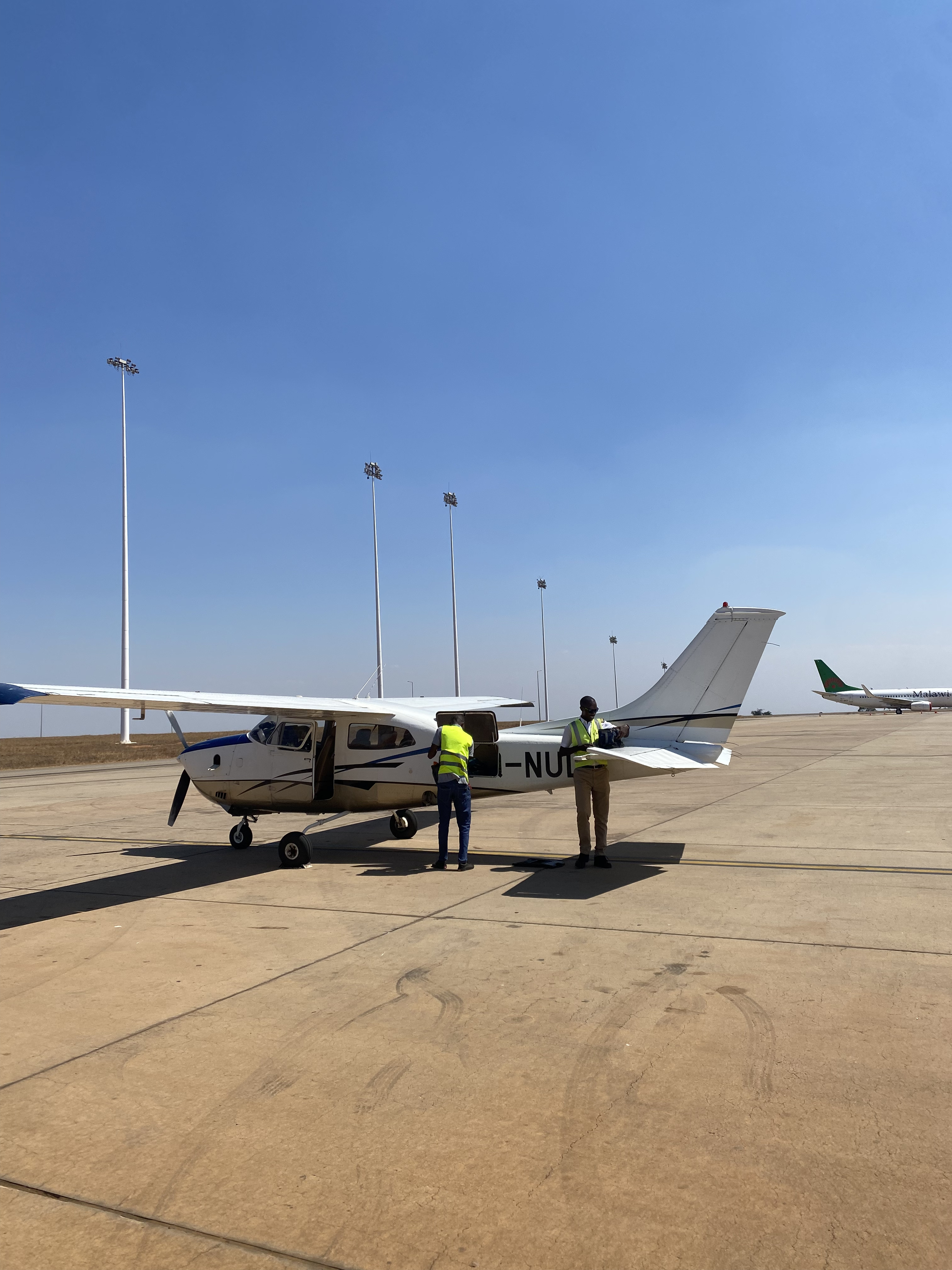 Fly Nyasa baggage allowance and personal items policy